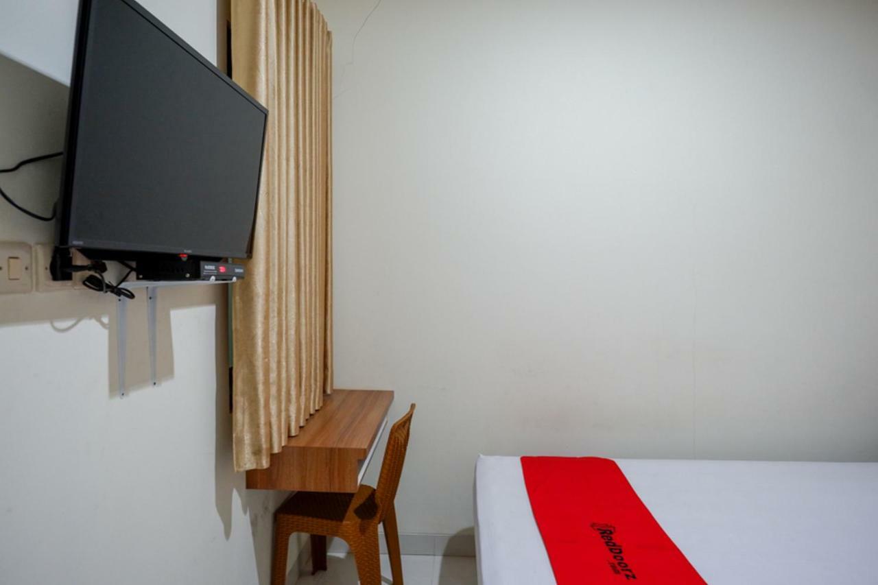 Hotel RedDoorz near Living Plaza Purwokerto Exterior foto